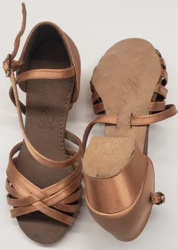 Green Core 1.33" Suele -- Girl's Block Heel Latin Sandal -- Tan Satin