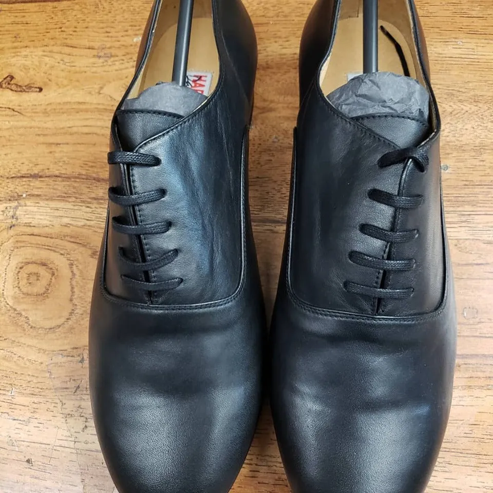 1" William -- Men's Tango Oxford -- Black Celebrity Vibe