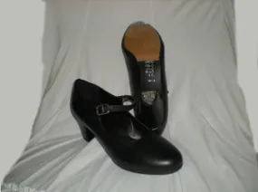 Year long 2.25" Malaga -- Flamenco Shoe -- Black