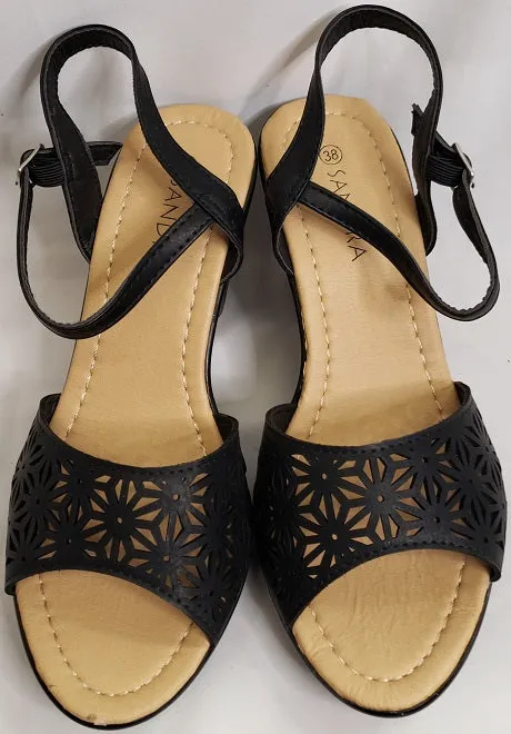 3.5" Garden -- Women's Wedge Sandal -- Black Padded Everyday Step