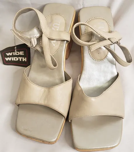 Casual Style Versatile Travel Shoes 3.5" Leena -- Women's Dress Sandal