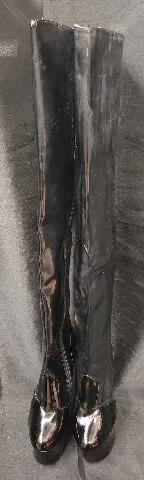 Universal Style Urban Bold 7" Alexandria -- Women's Thigh High Platform Dress Boot -- Black Patent