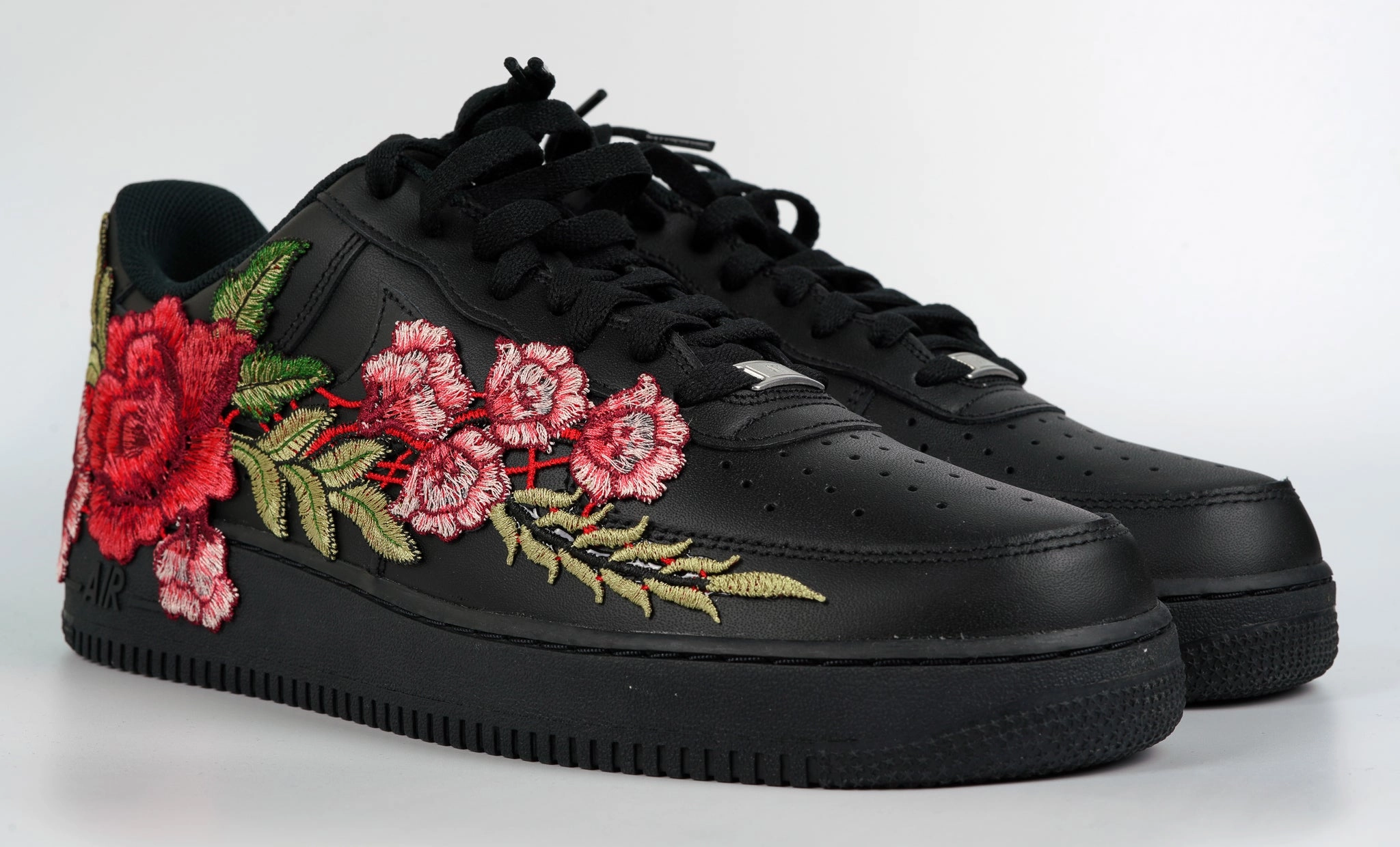Air Force 1 Custom Black Rose Shoes Low Long Red Flower Floral Design Men Women Kids AF1 Ventilation holes Comfortable fit