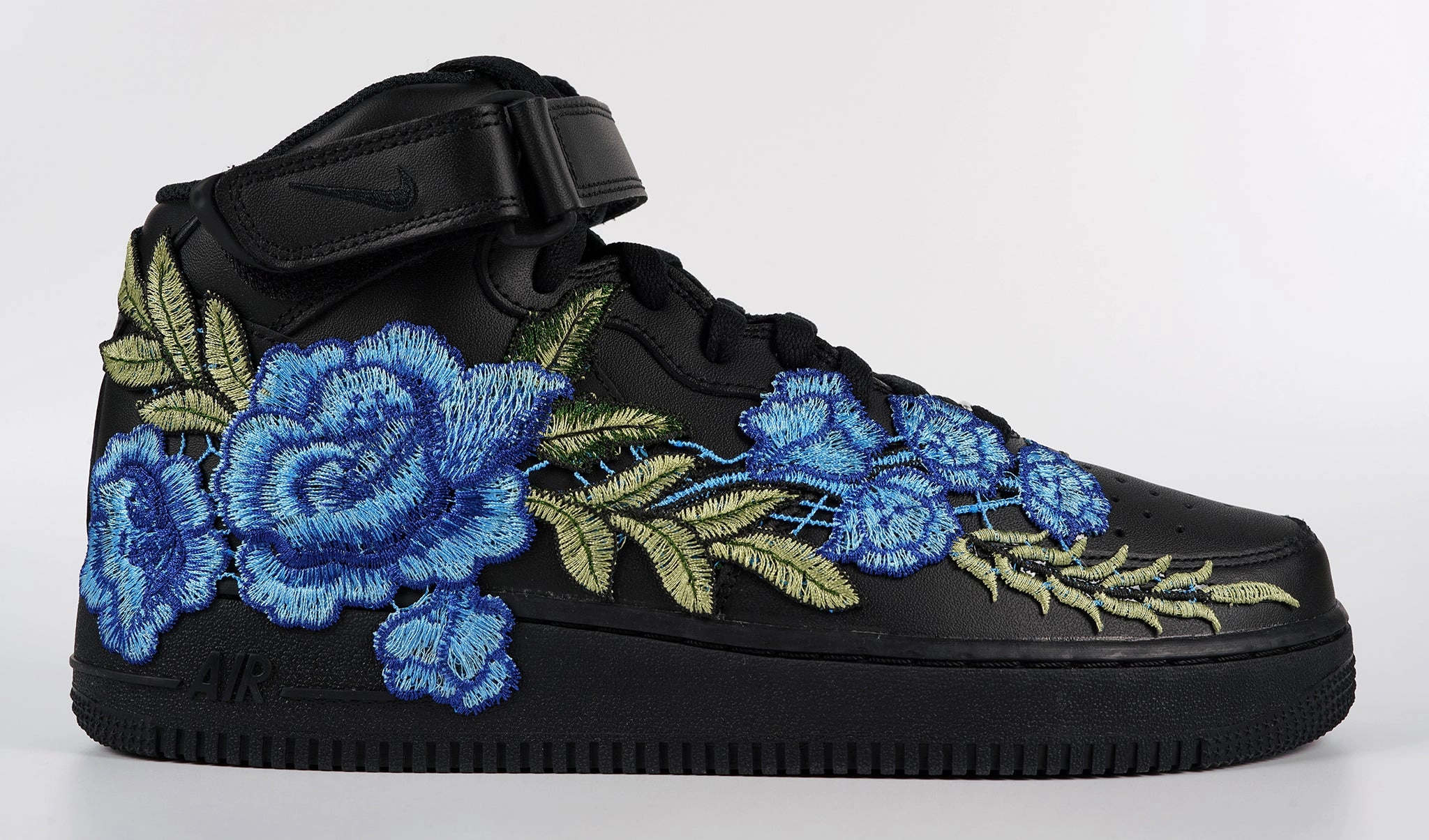 Wet Land Daily Essential Air Force 1 Custom Mid Blue Rose Shoes Flower Floral Black All Sizes Men Women Kids AF1 Sneakers