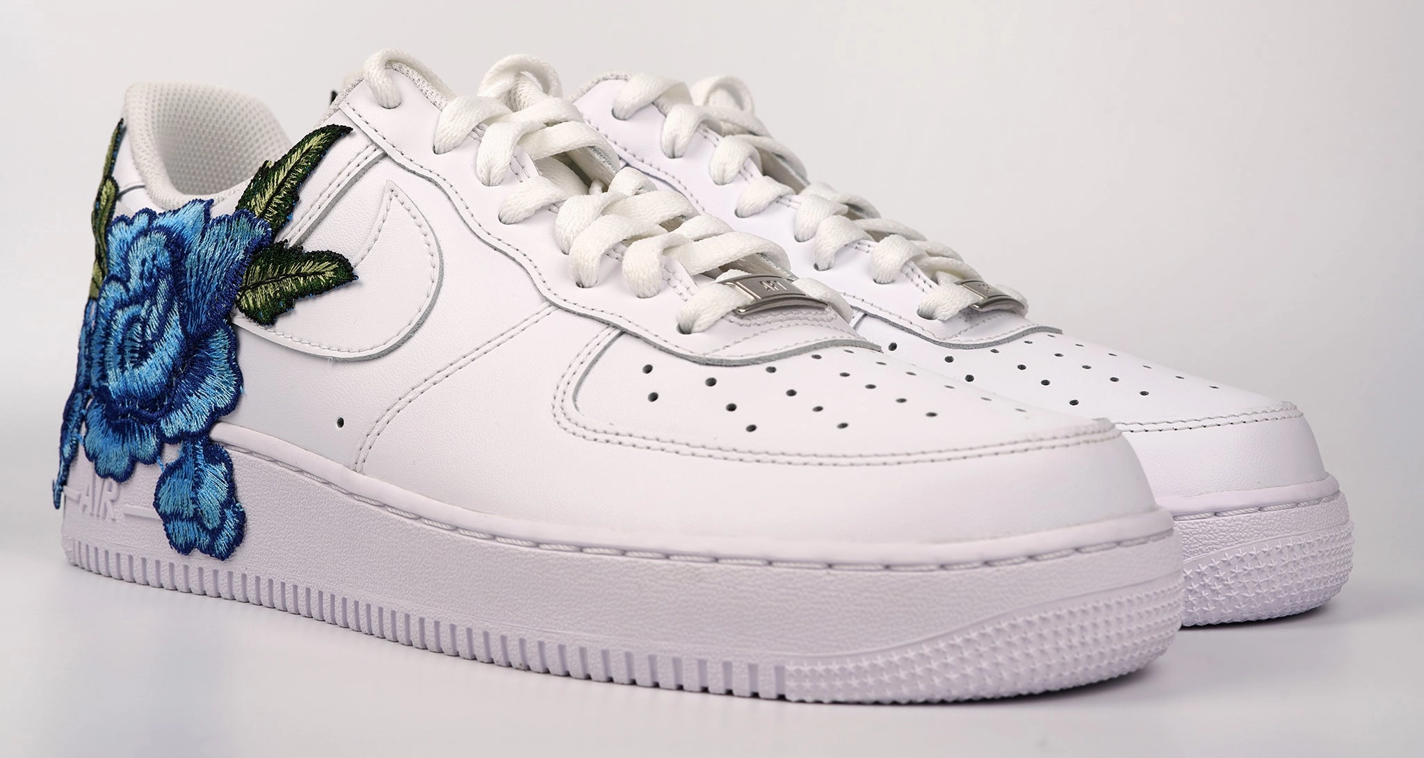 Air Force 1 Custom Blue Rose Shoes Short Flower Floral Design White Low Shoes Men Women & Kids All AF1 Sneakers Heart Glow Injury Safe