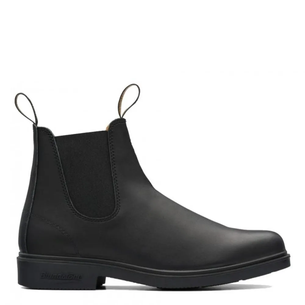 Blundstone Dress 068 in Black MidTop NYC Street
