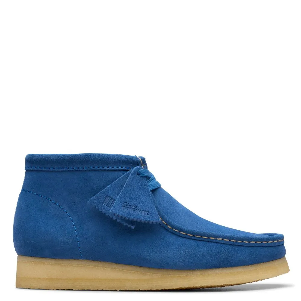 Comfort Pro Clarks Men's Wallabee Boot in Blue Suede ski trip Sporty