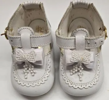 Daily Comfort Roselia -- Infant's T-Strap Shoe -- White