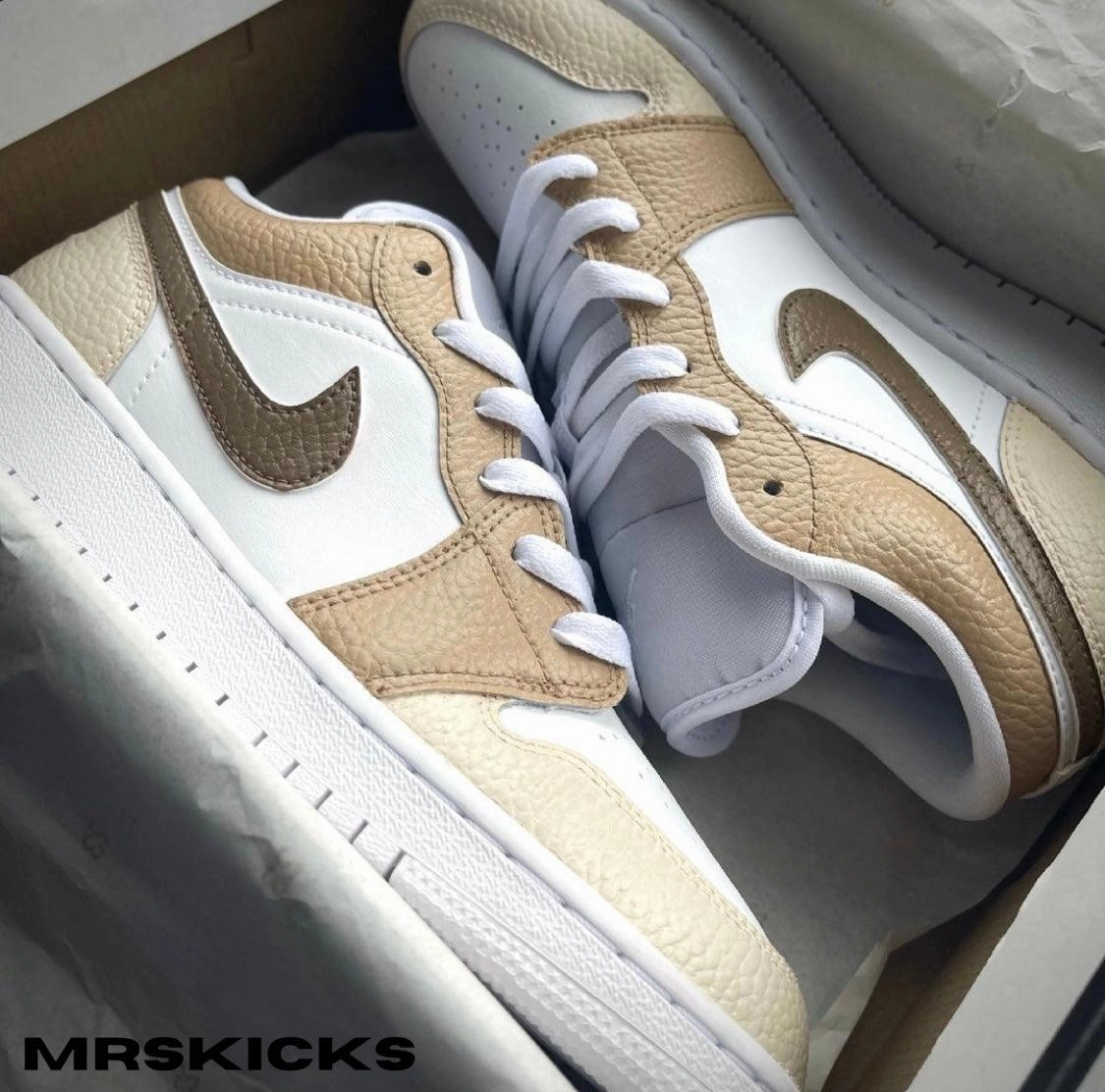 Custom Cookie Jordan 1 Low Short Trip