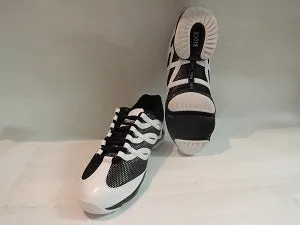 Cool Tone Comfort Clifton -- Split Sole Dancesneaker -- White/Black