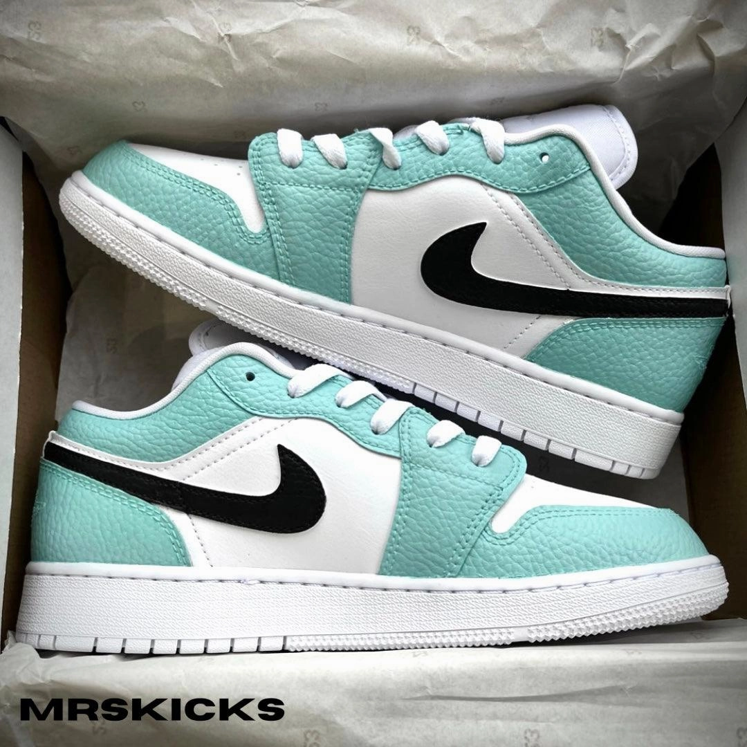 City Run Long Move Custom Teal Jordan 1 low