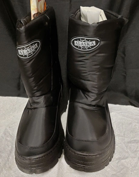 Pure White Salvatore -- Men's Nylon Winter Boot -- Black