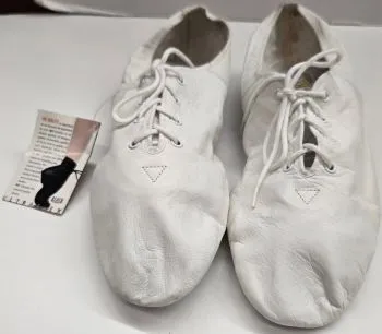 Track Run Comfort support Kelly -- Split Sole Jazz Shoe, Suede Sole Patch -- White