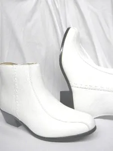 Cosmo -- Men's Cuban Heel Dress Boot -- White Trail Strength Wear resistant