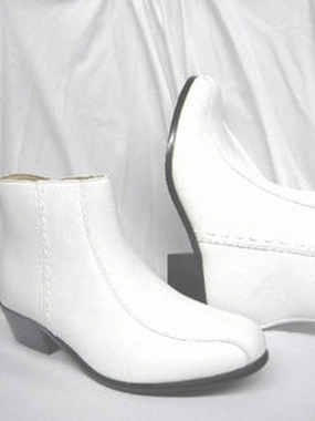 Cosmo -- Men's Cuban Heel Dress Boot -- White Trail Strength Wear resistant