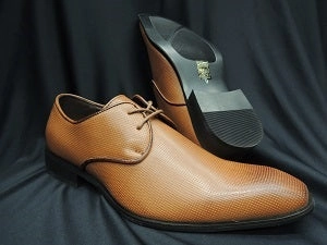 Gordon --  Men's Dress Oxford  -- Tan Traction Sole