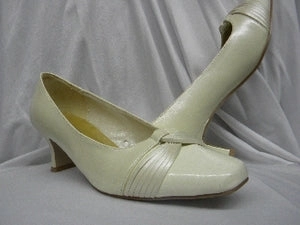 Smooth Leather 2.25" Grace -- Women's Dress Shoes -- Beige Patent