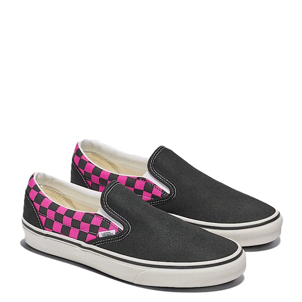 Palm Base Vans Classic Slip-On in Black/Raspberry Pink
