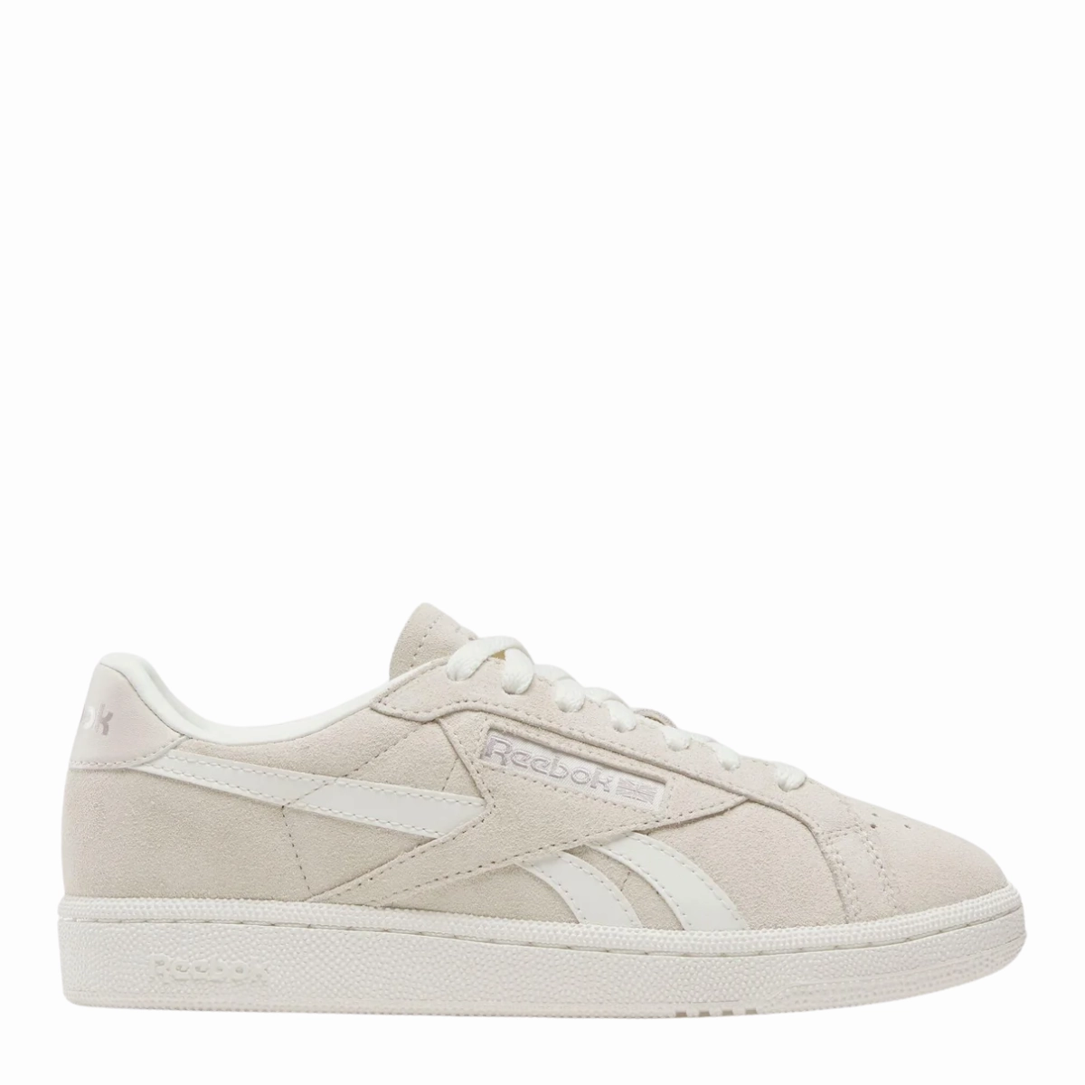 Soft Interior Swim Ready Reebok Women's Club C Grounds UK in Vintage Chalk/Chalk/Sand