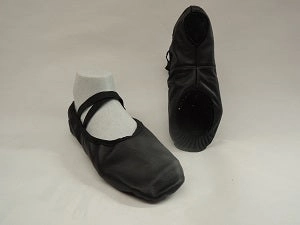 Pace -- Leather Split Sole Ballet -- Black Casual
