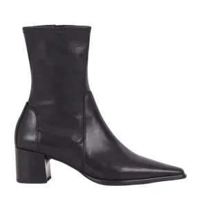 PaddedTongue Vagabond Women's Giselle Boots in Black Leather/Comb Lace-Up Closure Mud Ground