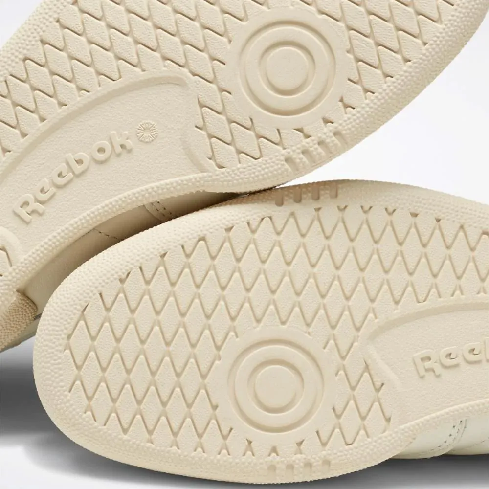 Leather Upper Reebok Club C 85 Vintage in Chalk/Paper White/Green