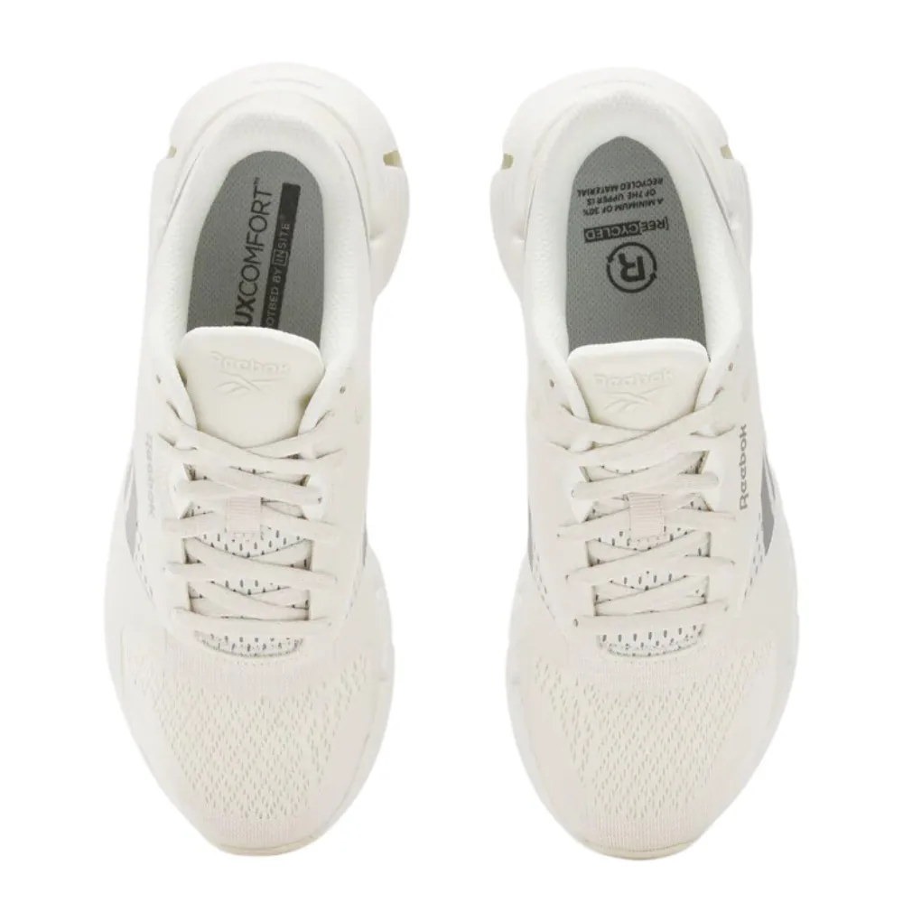 Reebok Women's Zig Dynamica 5 in Alabaster/Chalk/Grey 3 Beach Fun