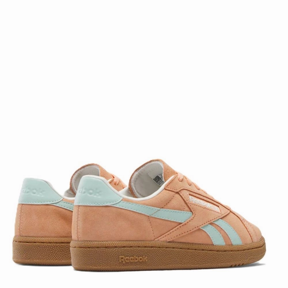 Free Soul Icon Walk Reebok Women's Club C Grounds UK in Sun Kissed Orange/Glitch Aqua/Chalk White