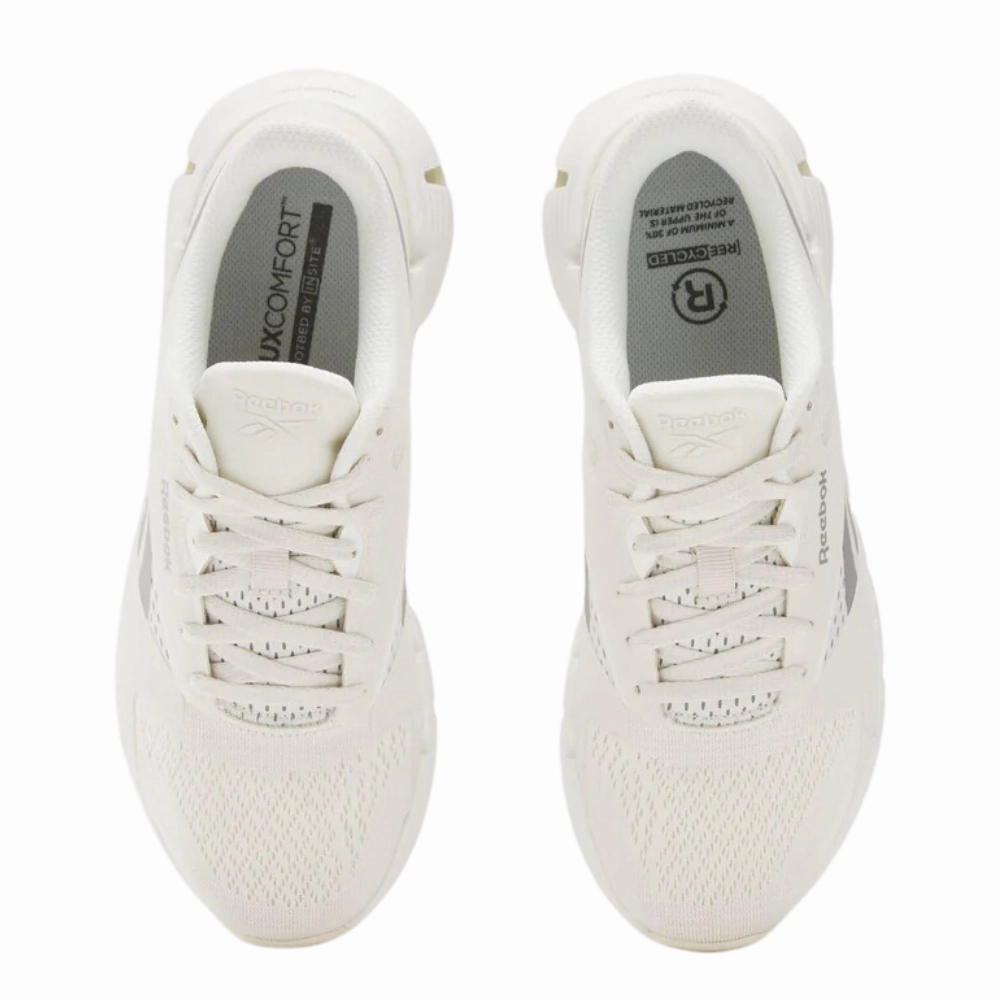 Reebok Women's Zig Dynamica 5 in Alabaster/Chalk/Grey 3 Beach Fun