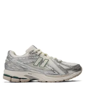 Contoured Heel Cup Relax Fit New Balance 1906R in Silver Metalic with Sea Salt and New Spruce