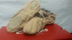 night walk Event Mode Sculpture 2 -- Stretch Canvas Split Sole Ballet -- Nude