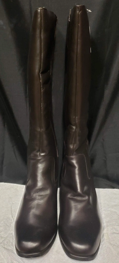 Stand Easy 1.5" Angie -- Women's Dress Boot -- Dark Brown