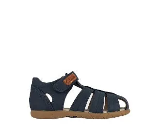 Sterling E Fit By Clarks velcro Travel Light