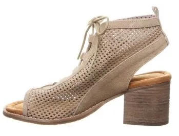 Bearpaw Women's Vienna Heeled Sandal Calm Step Ring Walk