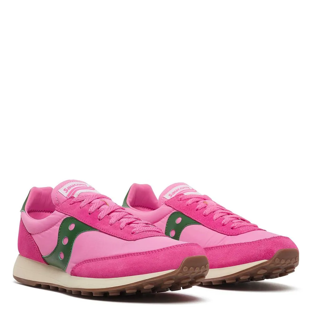 Dark Edge group walk Saucony Women's Trainer 80 in Pink/Forest