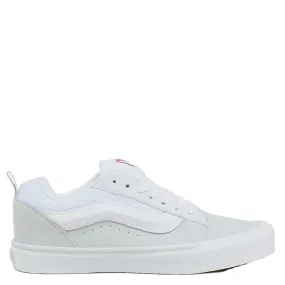 Vans Knu Skool in Retro Skate/White Gold Tone