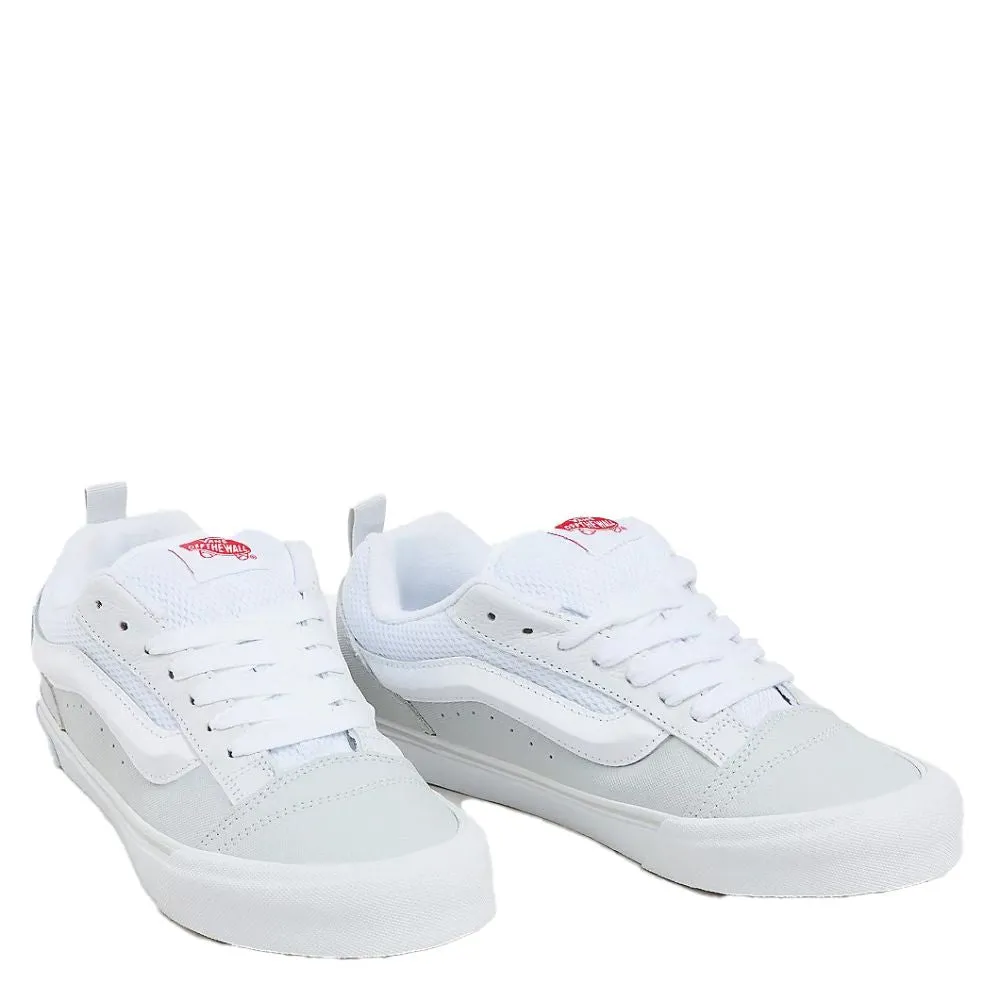 Vans Knu Skool in Retro Skate/White Club Night Kind Glow