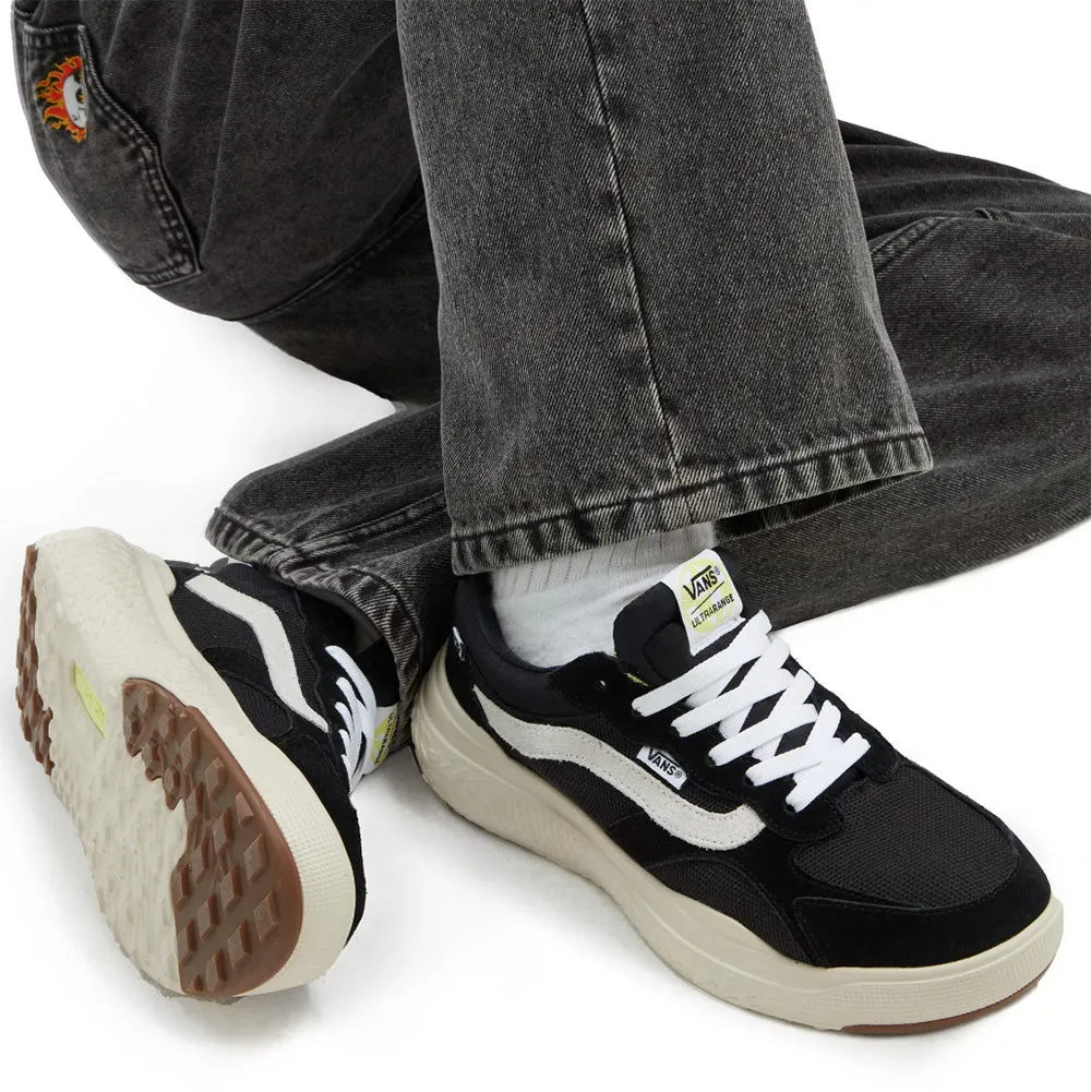 Summer cool New York Vans UltraRange Neo VR3 in Black/White