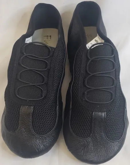 zipper Alfred -- Mesh Split Sole Jazz Slip-On, Suede Sole -- Black