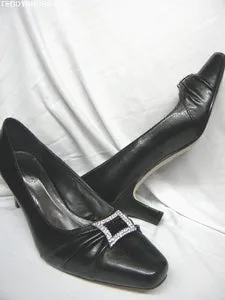 Quick Pace Polish Free 2.75" Joelle -- Women's Dress Shoes -- Black
