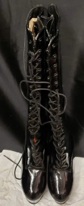 Camera Fit 6" Kiss -- Women's Granny Style Dress Boot -- Black Patent/Clear