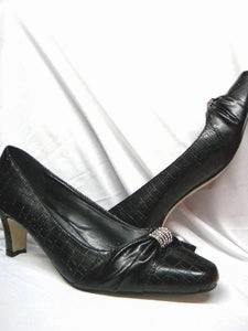 Stable Step Retro Style 2.75" Gabriella -- Women's Dress Shoes-- Black Croc Print