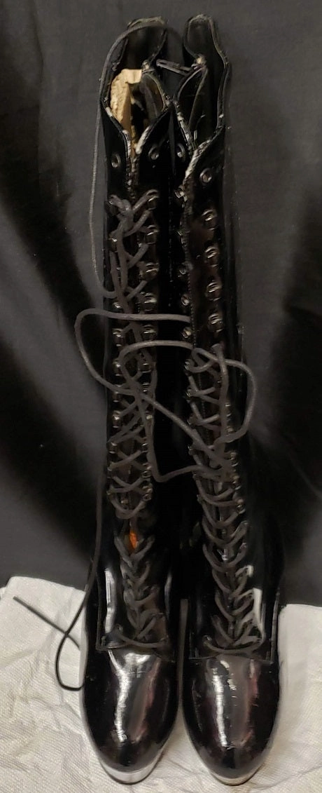 Camera Fit 6" Kiss -- Women's Granny Style Dress Boot -- Black Patent/Clear